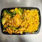 Best Chicken w. Garlic Sauce (Combo Plate) in Rocky Hill, CT